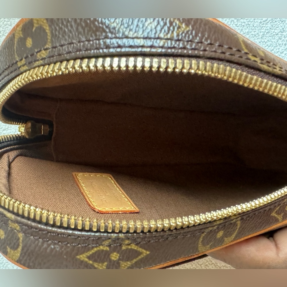 SOLD✨✨Louis Vuitton Gange Monogram Crossbody - Picture 8 of 9